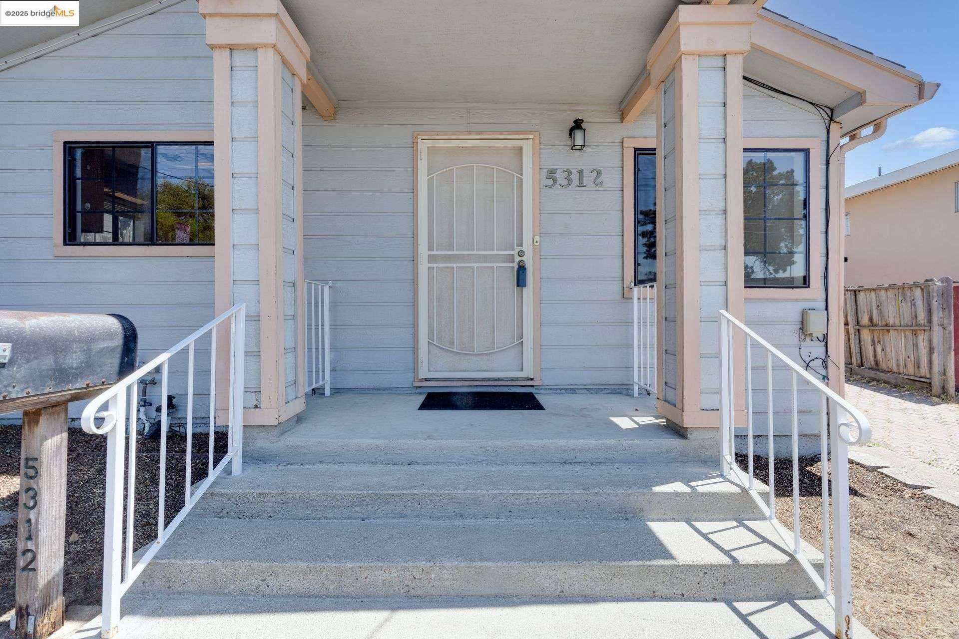 Richmond, CA 94805,5312 Clinton Ave