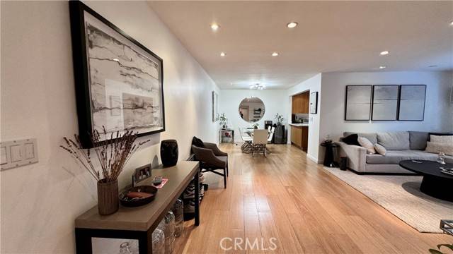 West Hollywood, CA 90069,645 Westmount DR 211