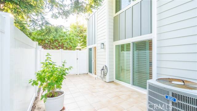 Northridge, CA 91325,10055 Melinda WAY 4