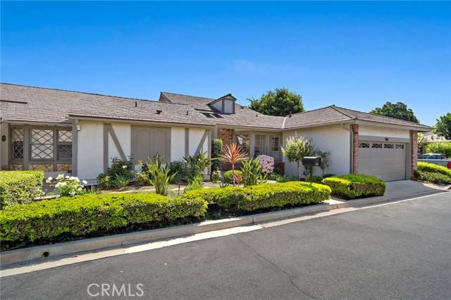Tustin, CA 92780,1061 Regis WAY