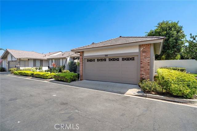 Tustin, CA 92780,1061 Regis WAY