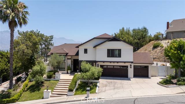 Glendale, CA 91206,2056 Dublin DR