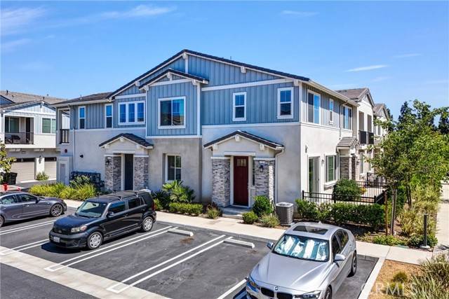 Fontana, CA 92336,16681 Wyndham LN 2