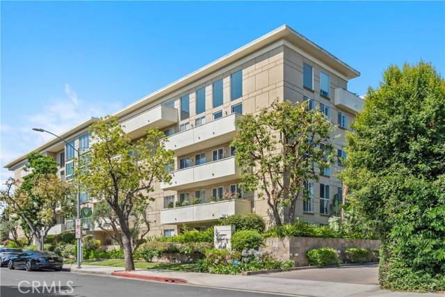 Encino, CA 91316,4949 Genesta AVE 102