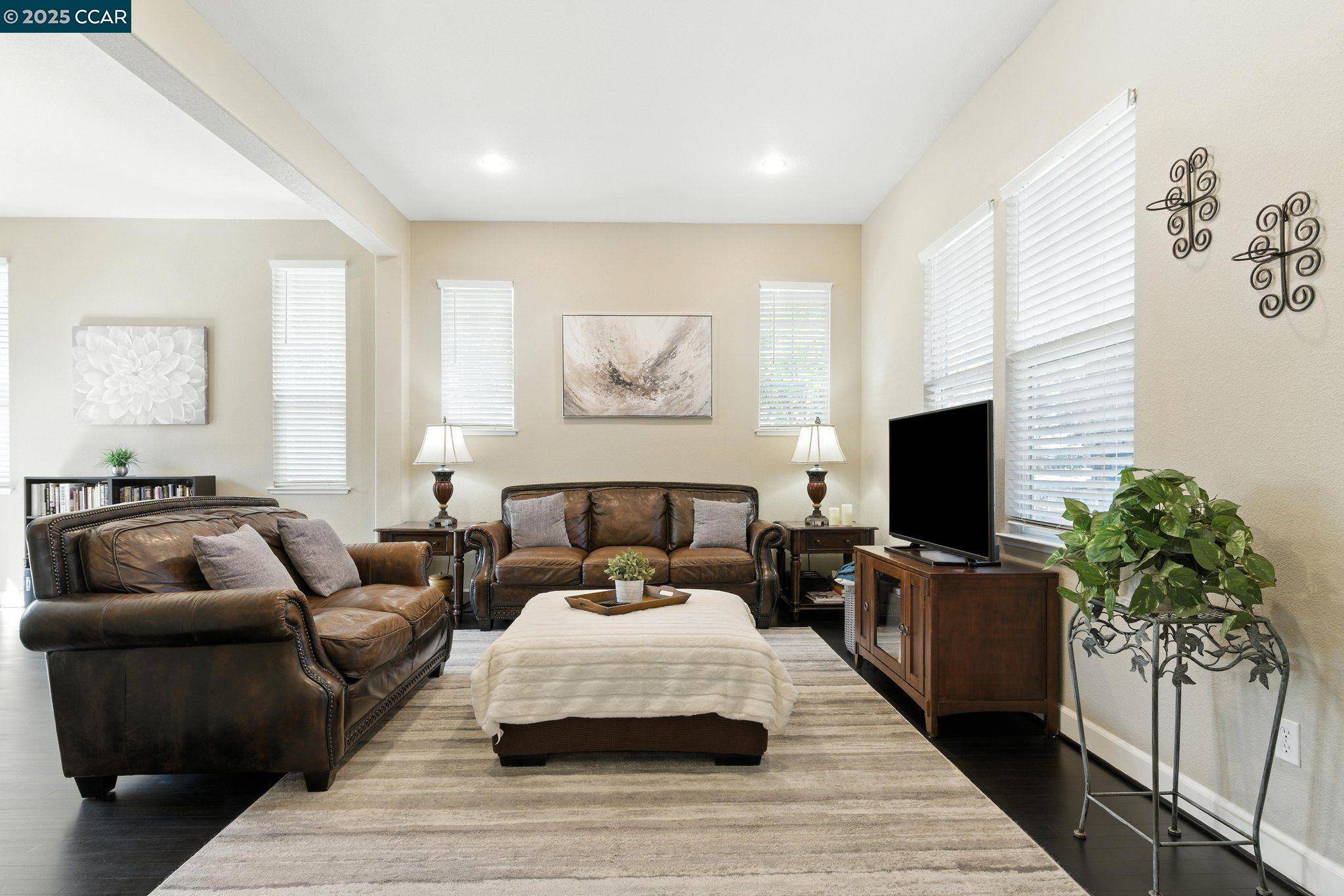 Concord, CA 94518,4362 Lynn Dr