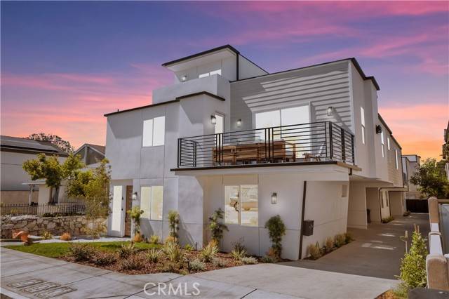 Redondo Beach, CA 90278,2405 Mathews AVE A