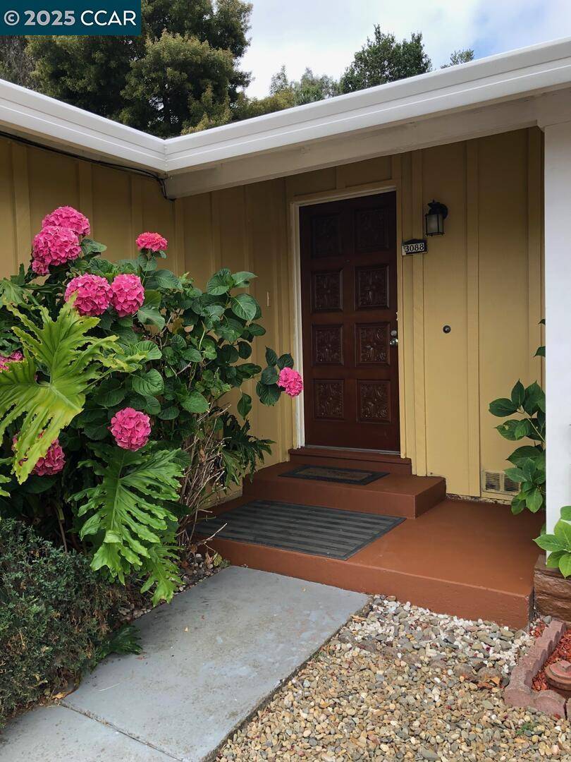 San Pablo, CA 94806-1508,3088 Flannery RD