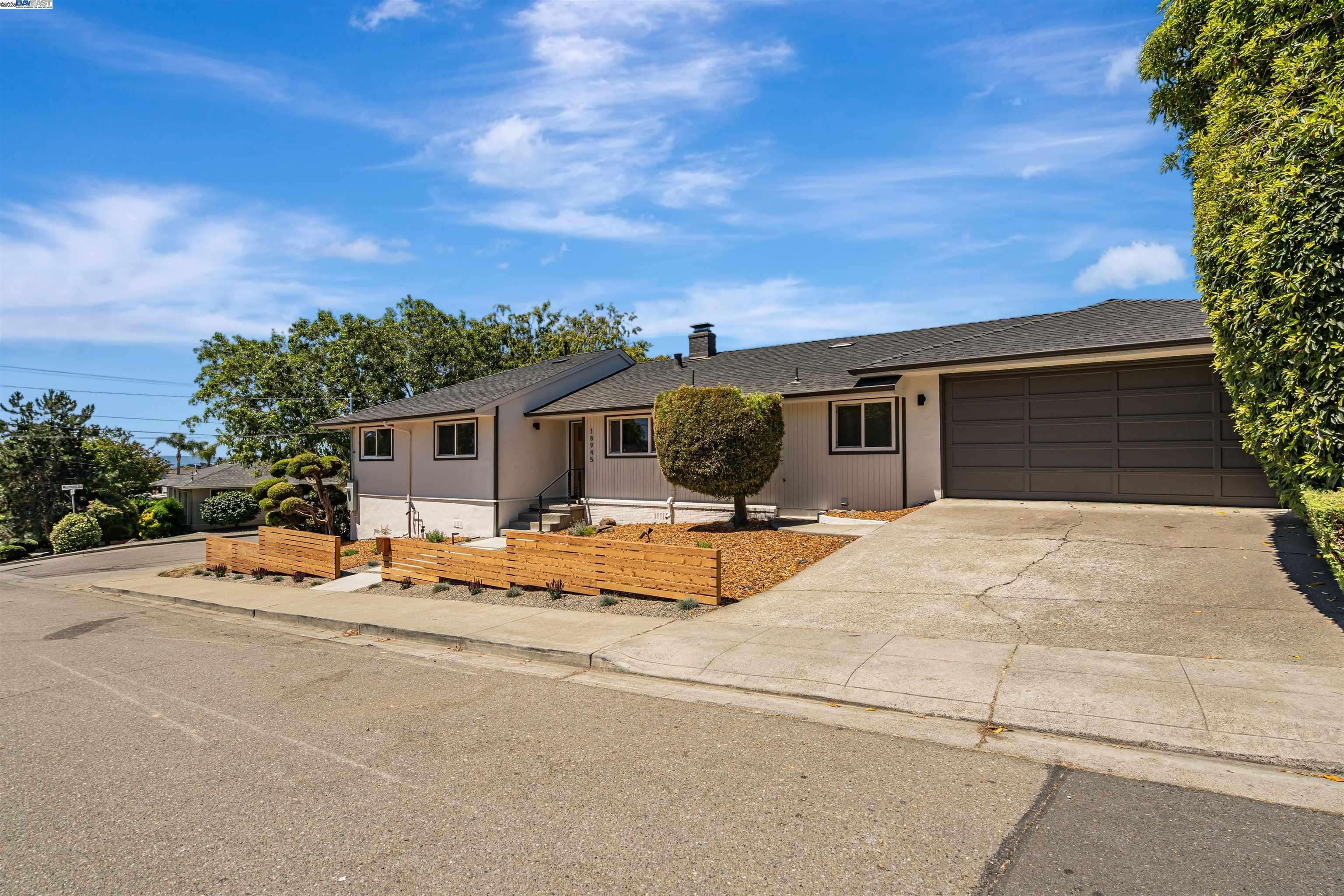 Castro Valley, CA 94546,18945 Thornbury Ave