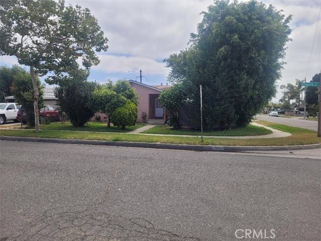 Santa Ana, CA 92703,625 Shelley ST