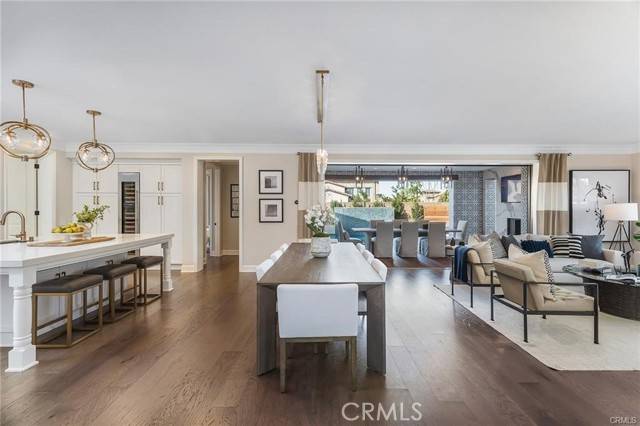 Irvine, CA 92602,77 Sunset CV