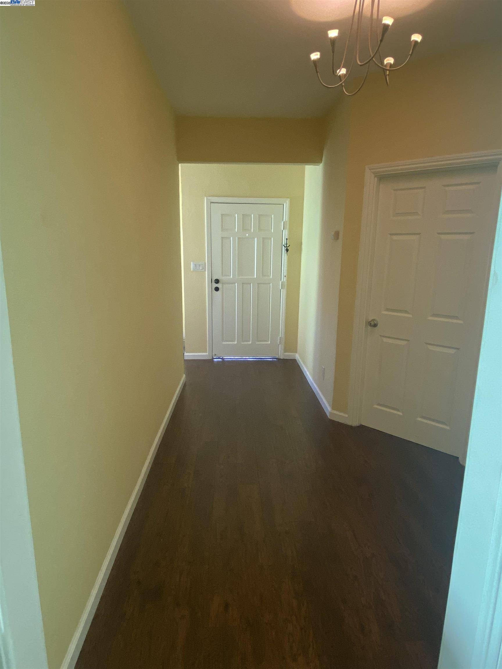 Vallejo, CA 94590,1136 Georgia St