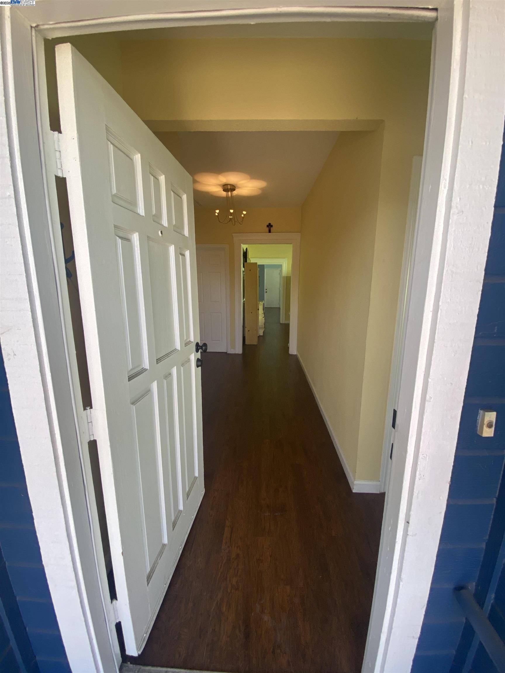 Vallejo, CA 94590,1136 Georgia St