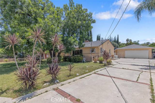 Woodland Hills, CA 91367,22642 Victory BLD