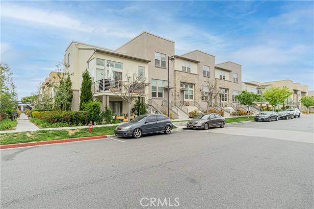Hawthorne, CA 90250,5439 Strand 102