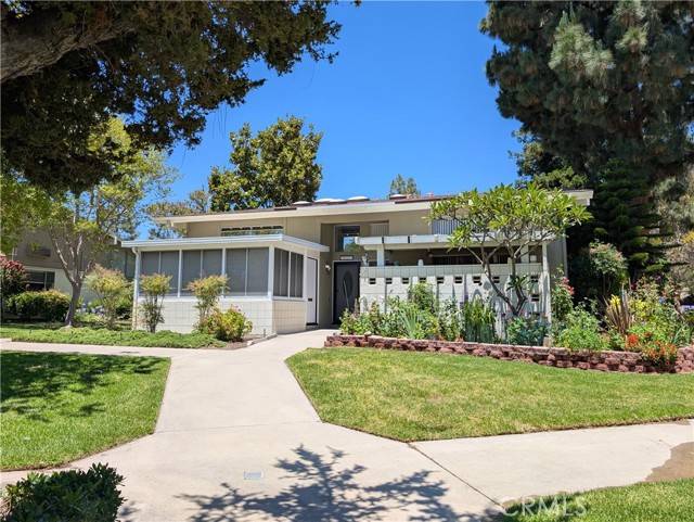 Laguna Woods, CA 92637,188 Avenida Majorca A