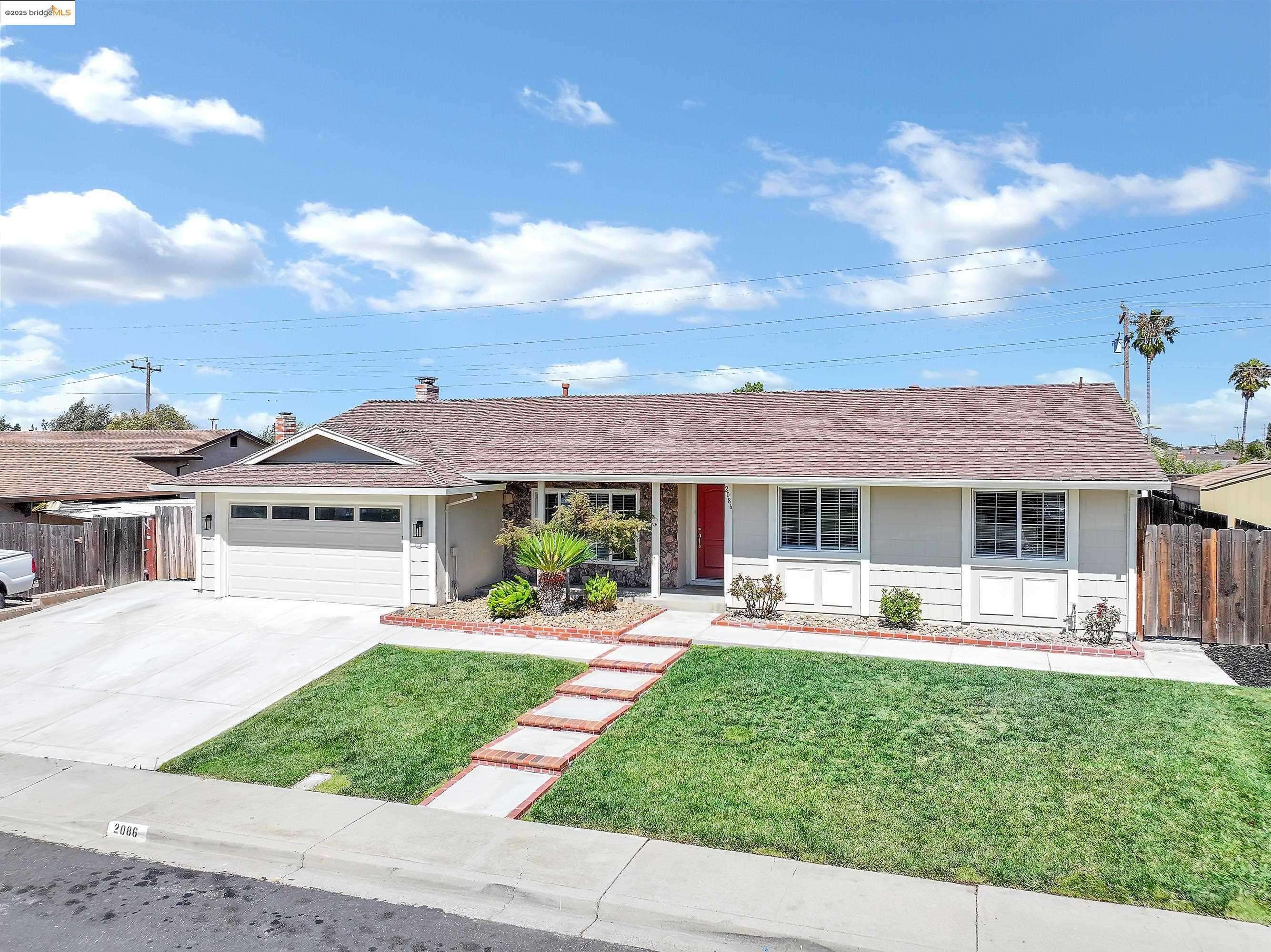 Pittsburg, CA 94565,2086 Oakridge Ln