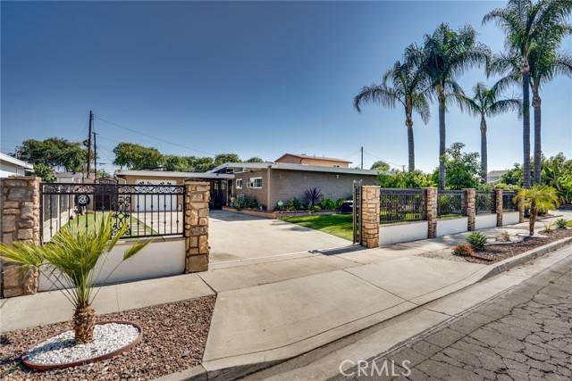 Fullerton, CA 92832,506 W Rosslynn AVE