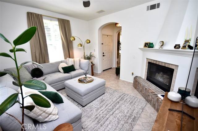 Irvine, CA 92602,105 Waterman 152