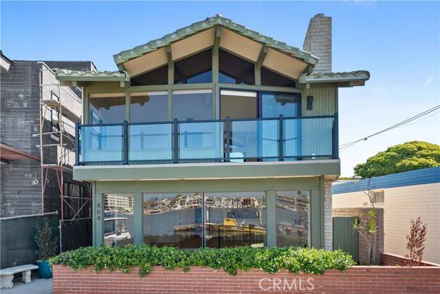Newport Beach, CA 92662,404 S Bay Front