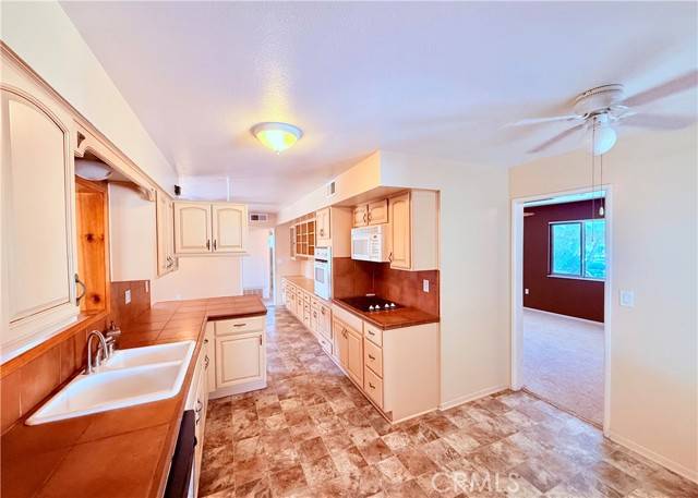 Menifee, CA 92586,27294 Pinehurst RD