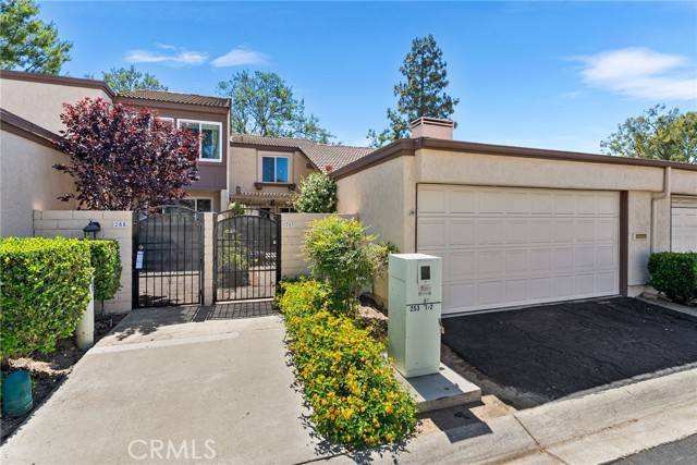 Anaheim Hills, CA 92807,253 S Vista Del Monte