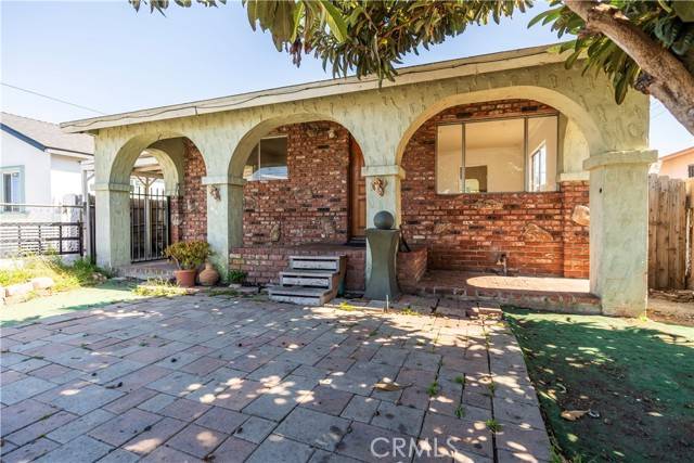 Lawndale, CA 90260,4576 166th ST
