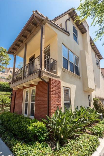 Irvine, CA 92603,216 Tall Oak