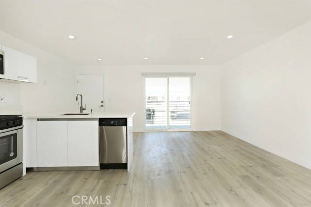 North Hollywood, CA 91606,6745 Laurel Canyon BLD 103