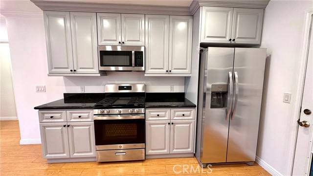 Winnetka, CA 91306,19919 Archwood ST