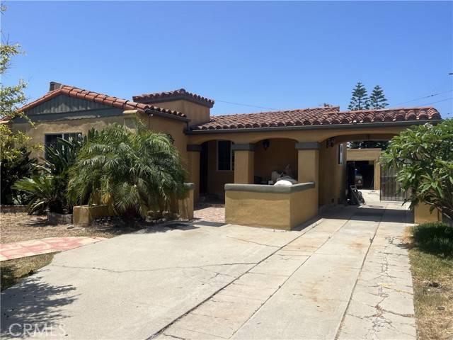 Los Angeles, CA 90019,1821 S Curson AVE