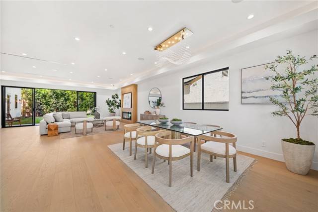 Encino, CA 91316,5943 Hesperia AVE