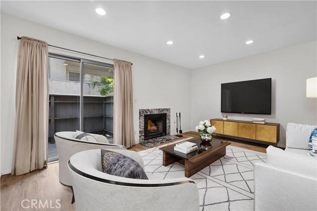 Winnetka, CA 91306,20155 Keswick ST 117