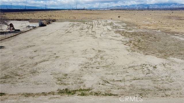 Rosamond, CA 93560,2063 100th st W