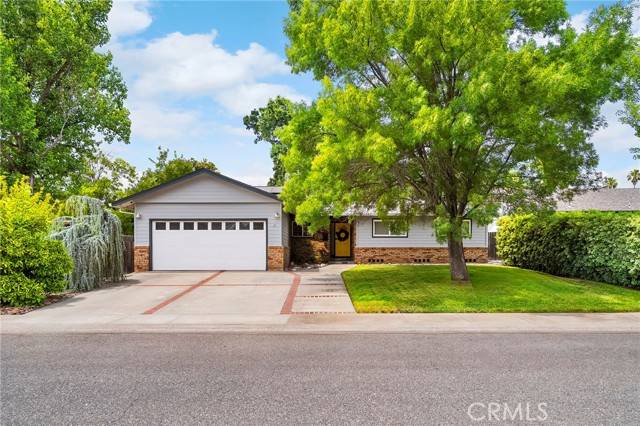 Chico, CA 95926,4 Joy LN