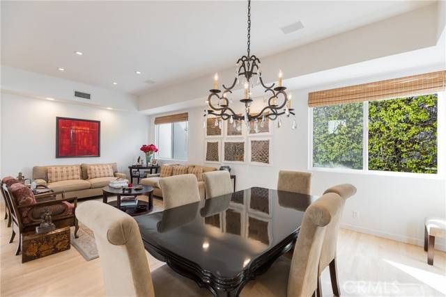 Encino, CA 91316,4921 Rupert AVE