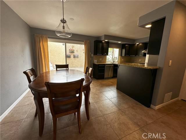 Huntington Beach, CA 92648,18598 Creek LN
