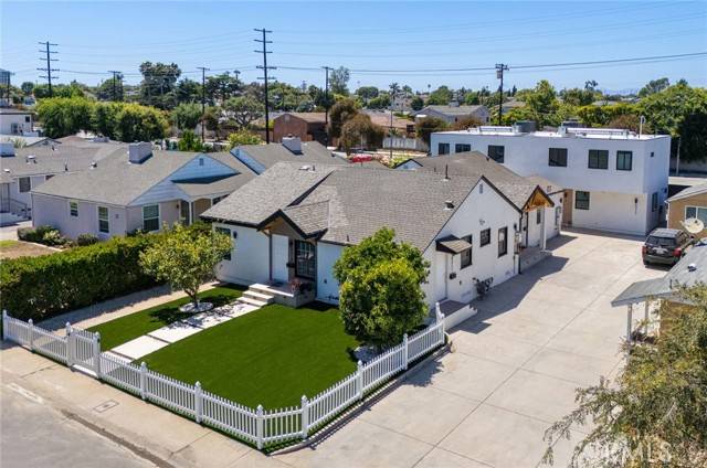 Los Angeles, CA 90045,8313 Kittyhawk AVE