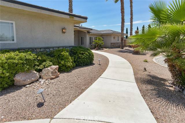 Apple Valley, CA 92308,19187 Glenbrook CIR