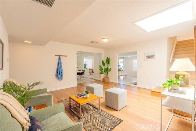 Chatsworth, CA 91311,19945 Labrador ST