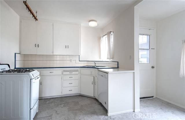 San Clemente, CA 92672,125 W Escalones