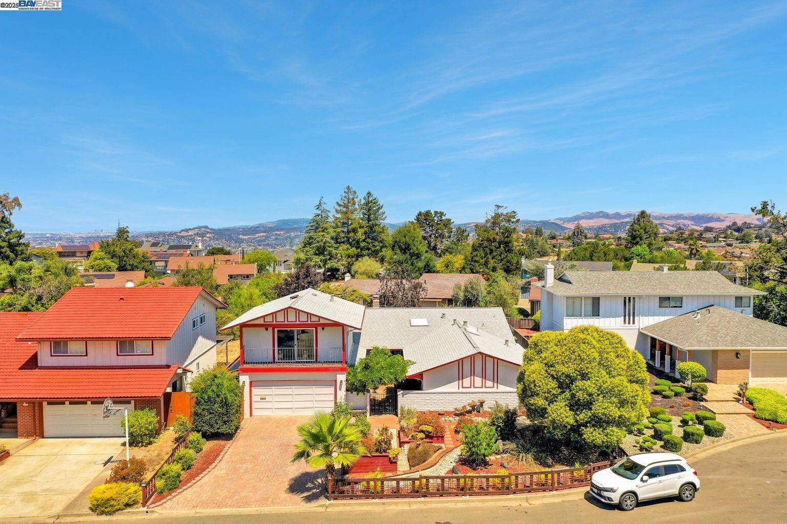 Hayward, CA 94542,27786 Pleasant Hill Ct