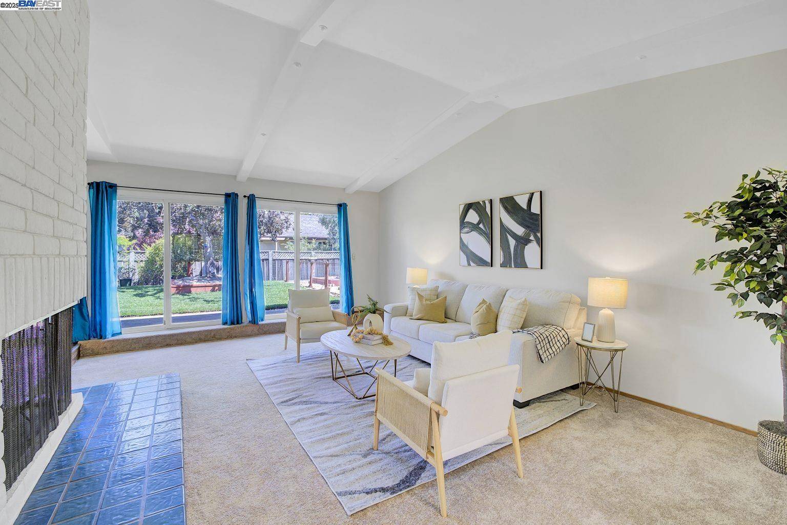 Hayward, CA 94542,27786 Pleasant Hill Ct