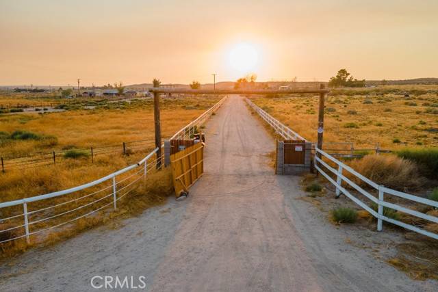 Helendale, CA 92342,16736 Wild RD