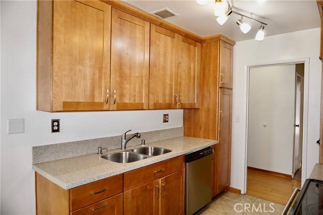 Ventura, CA 93003,3700 Dean DR 3508