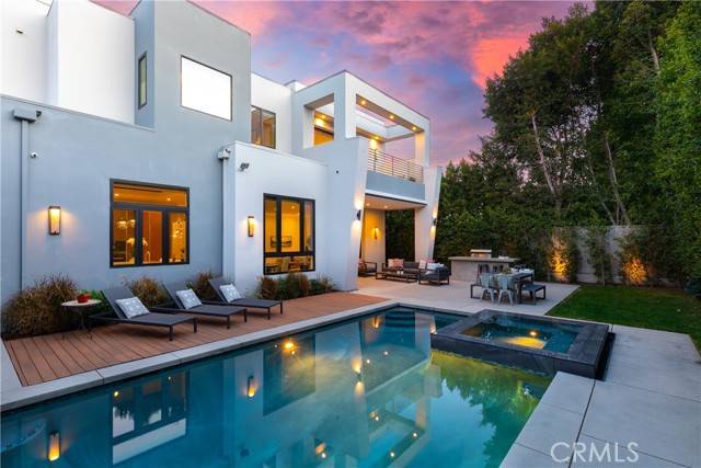 Sherman Oaks, CA 91423,4175 Greenbush AVE
