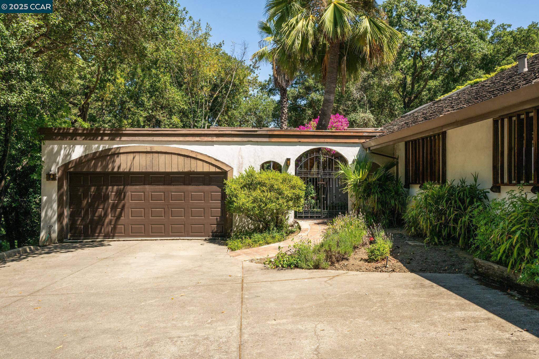 Lafayette, CA 94549,694 Old Jonas Hill Rd