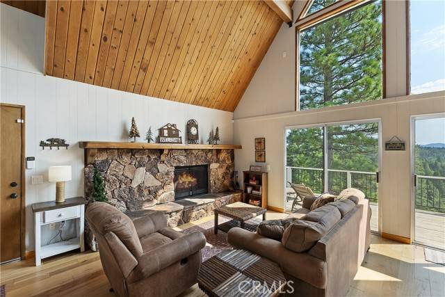 Lake Arrowhead, CA 92352,26354 Spyglass DR