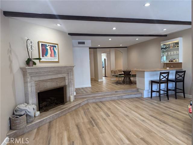 Encino, CA 91316,5346 Zelzah AVE
