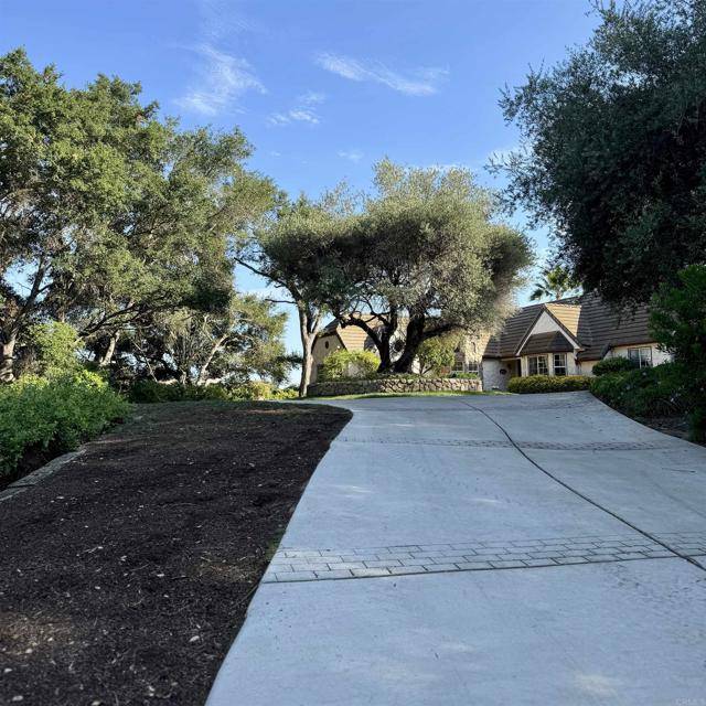Fallbrook, CA 92028,2848 Los Alisos