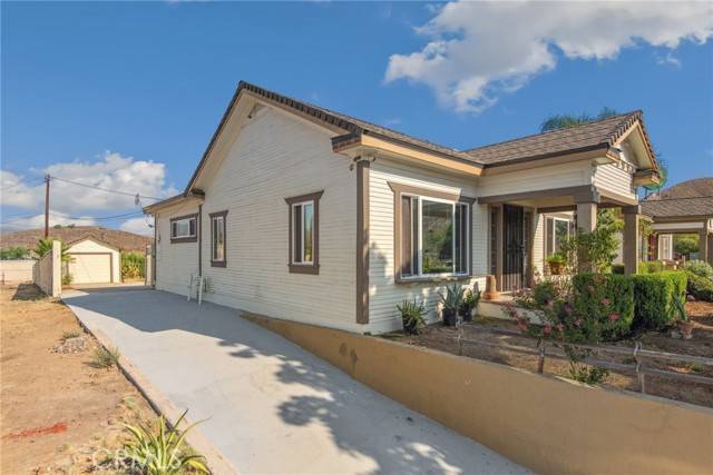 Lake Elsinore, CA 92530,509 N Main ST